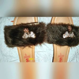 USE ,  2-3  TIME  , good condition,Pakistani shoes, styal flat shol,